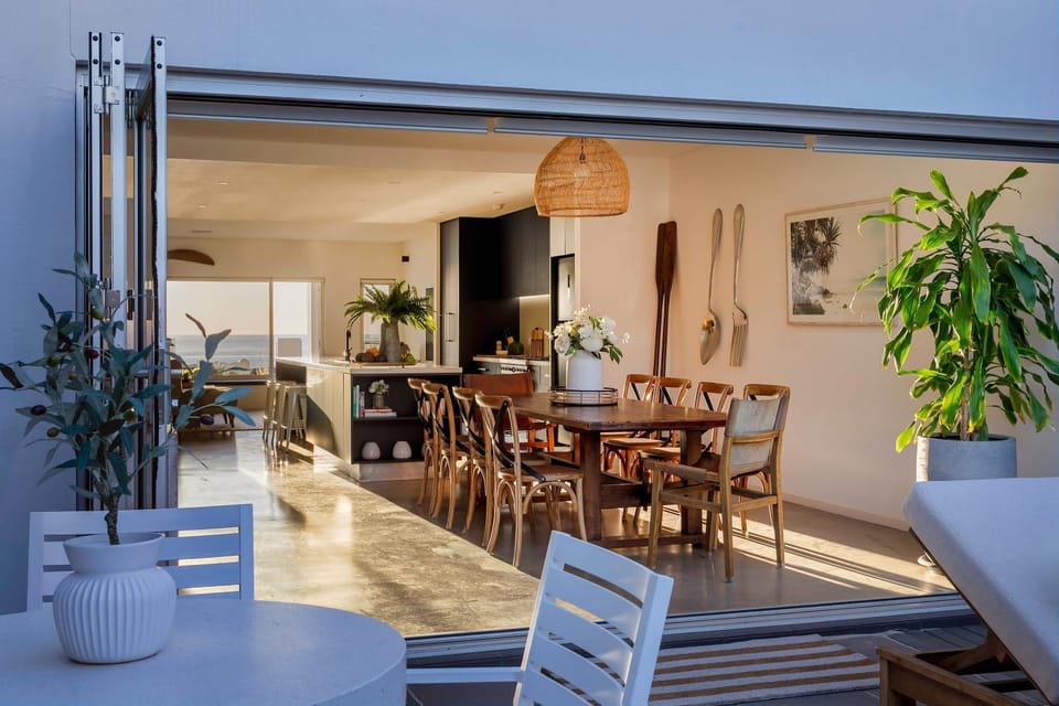 Belle Escapes - Villa Luxe on Henley House in Adelaide