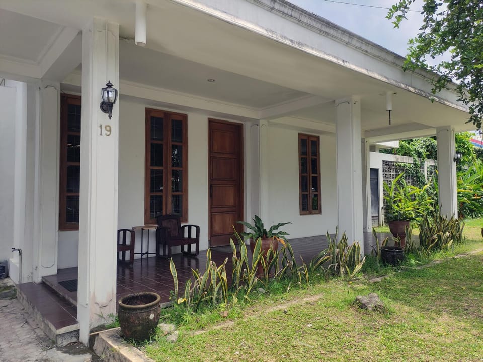 Property building, Day, Garden, Garden view