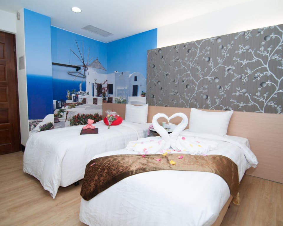 Bed, Photo of the whole room