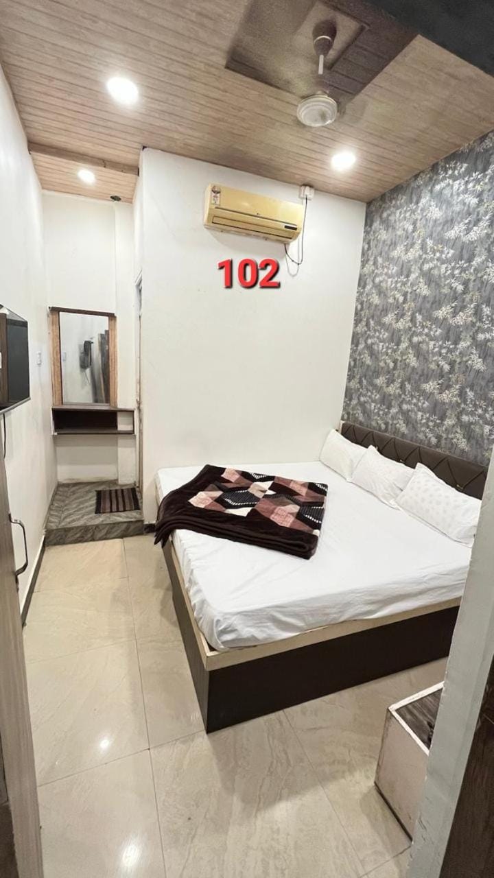 Hotel Sarvagya Group Hotel in India