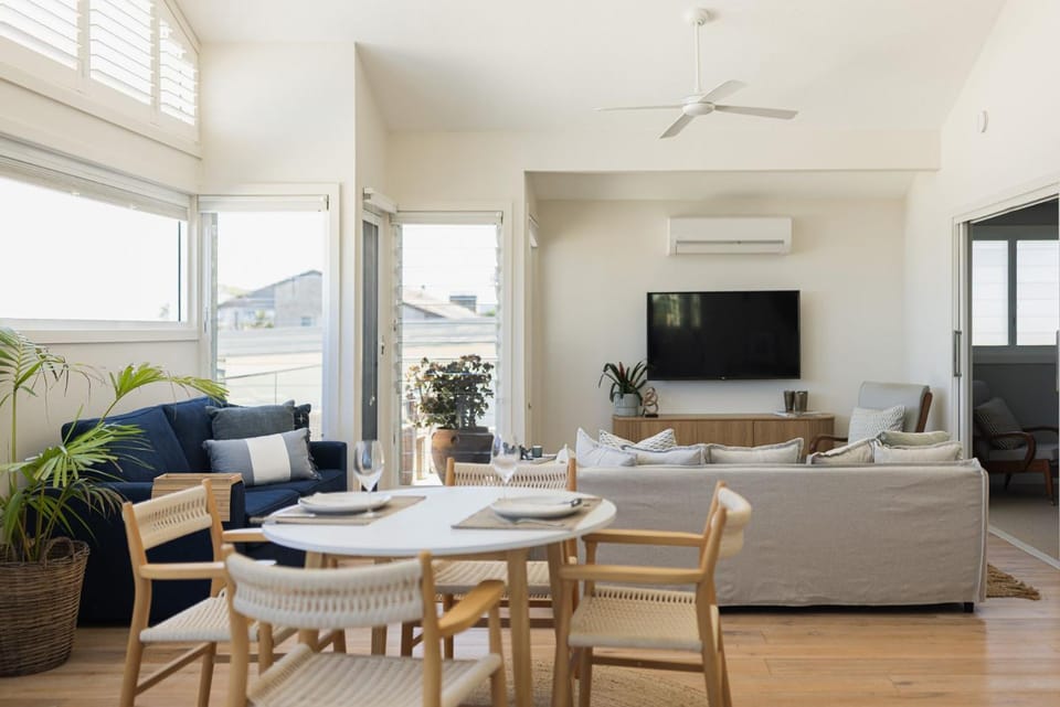 Deckhouse Apartment, Gerroa House in Gerroa