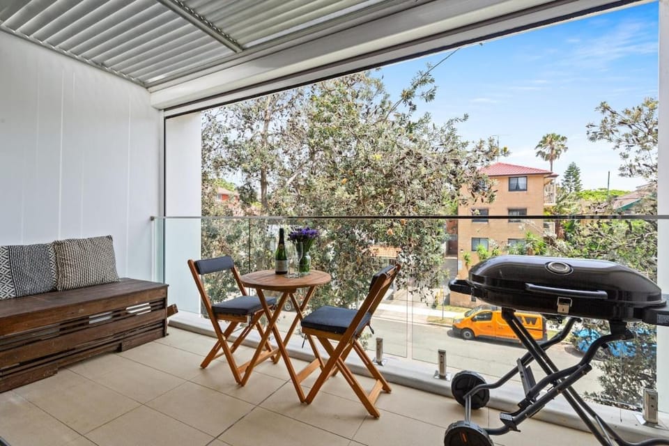 Patio, BBQ facilities, View (from property/room), Balcony/Terrace, Dining area