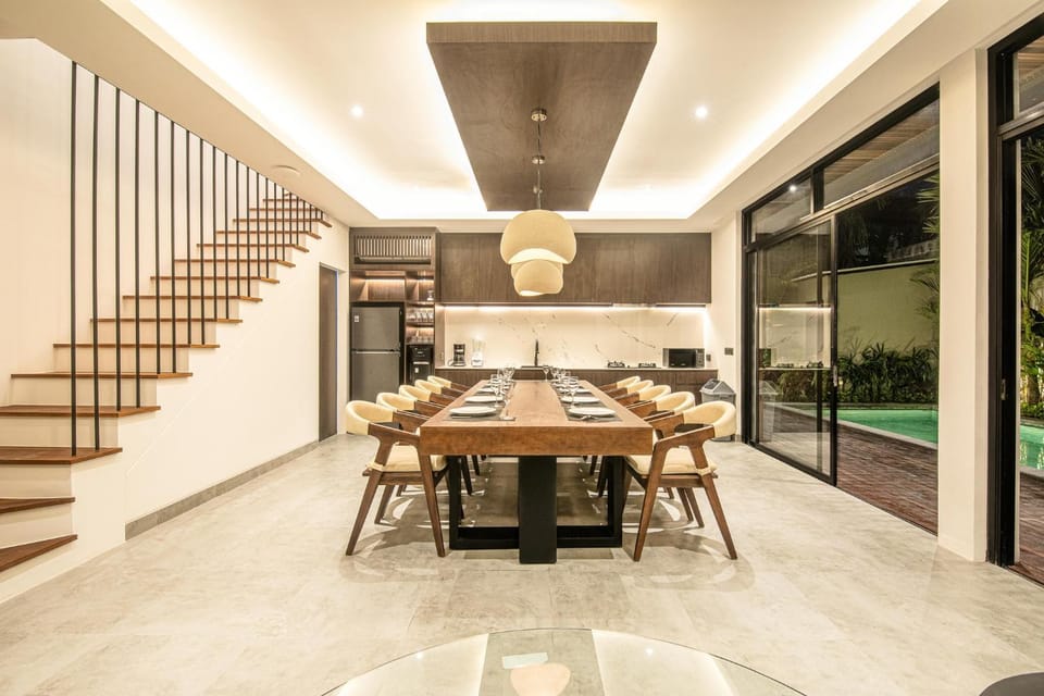 Coastal Chic 5BR Luxury Villa Canggu Beachside Villa in North Kuta