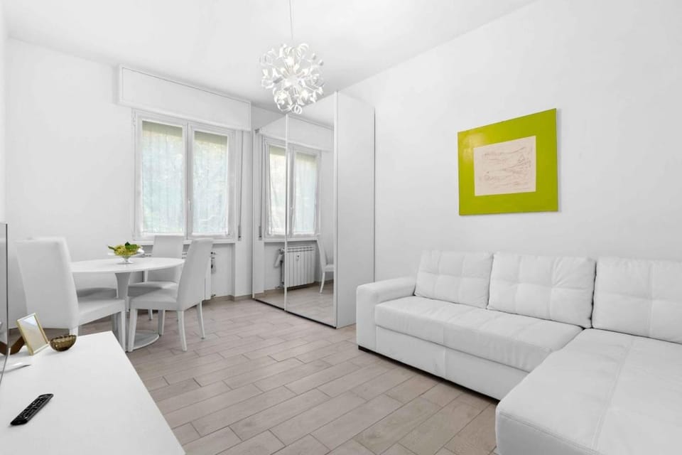 Apartment - Parking and Free Wifi Apartment in Milan