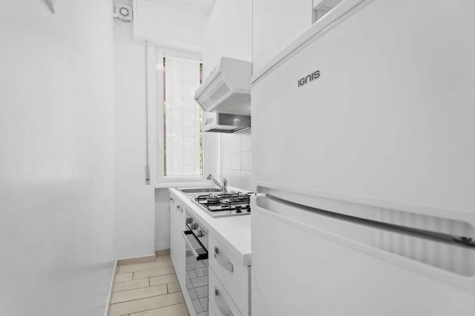 Apartment - Parking and Free Wifi Apartment in Milan