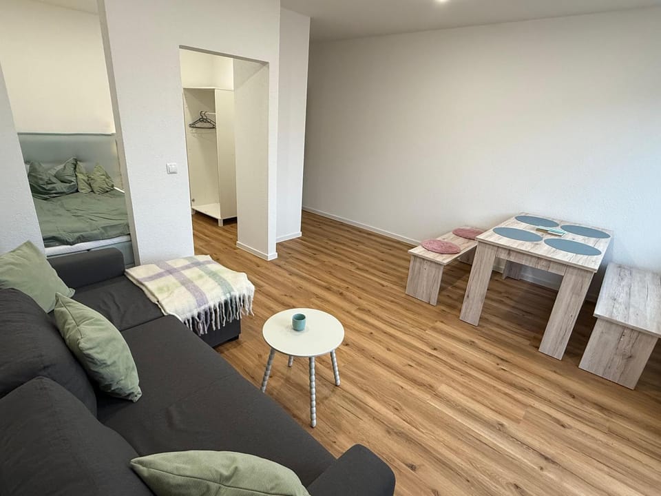 TV and multimedia, Living room, Dining area