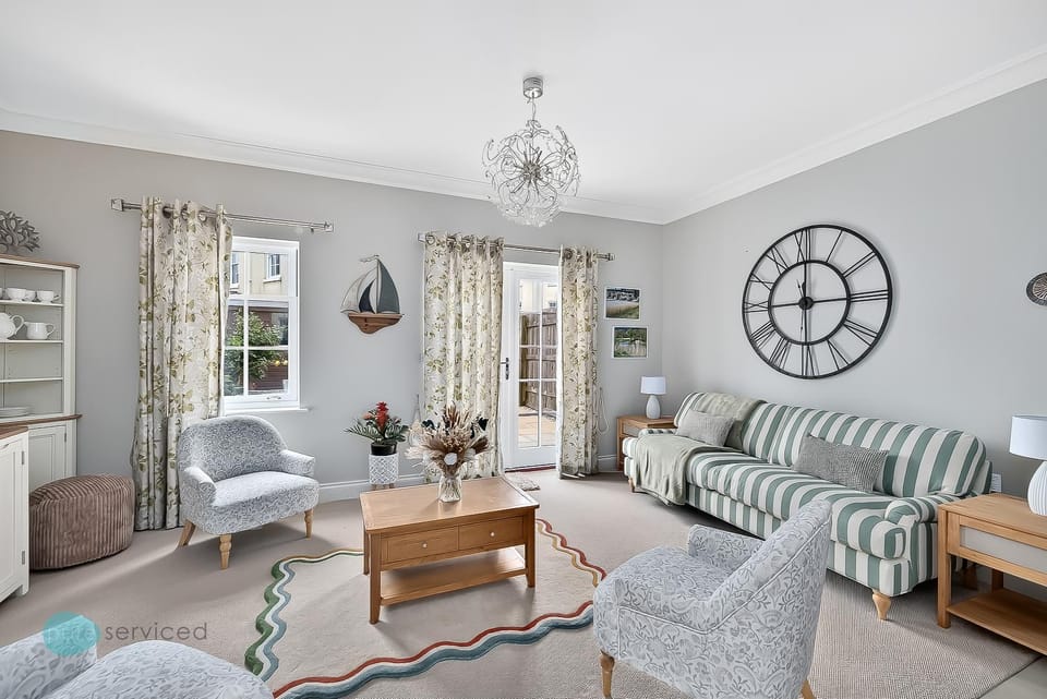 Living room, Seating area