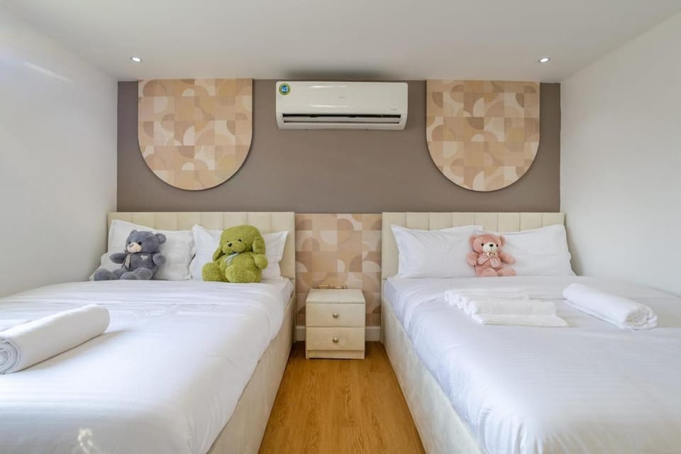 Luxury 5BR Villa in Mankhool BurDubai by dPie Apartment in Dubai