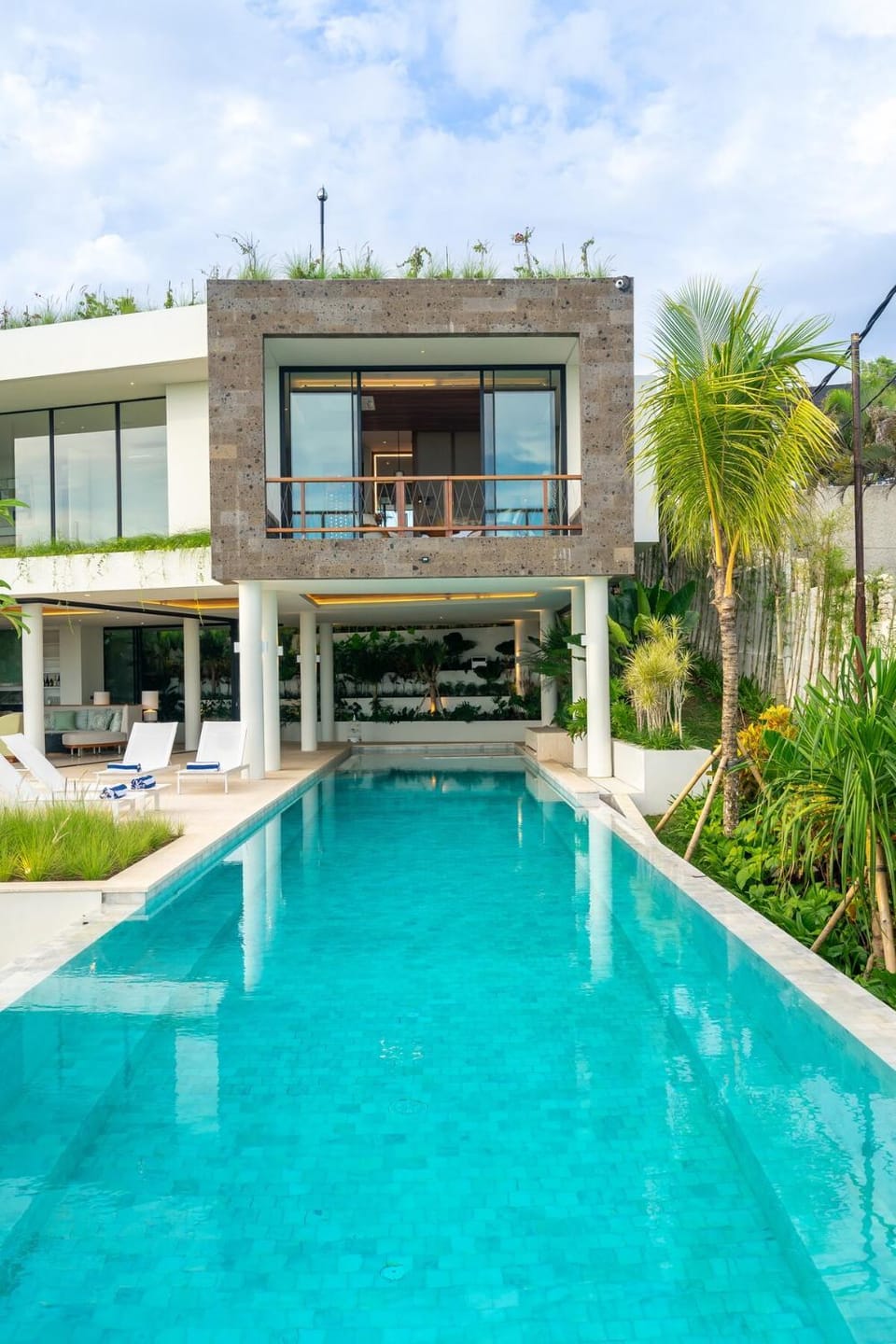 Property building, Pool view, sunbed