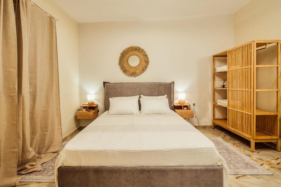 The Marble Retreat Apartment in Athens