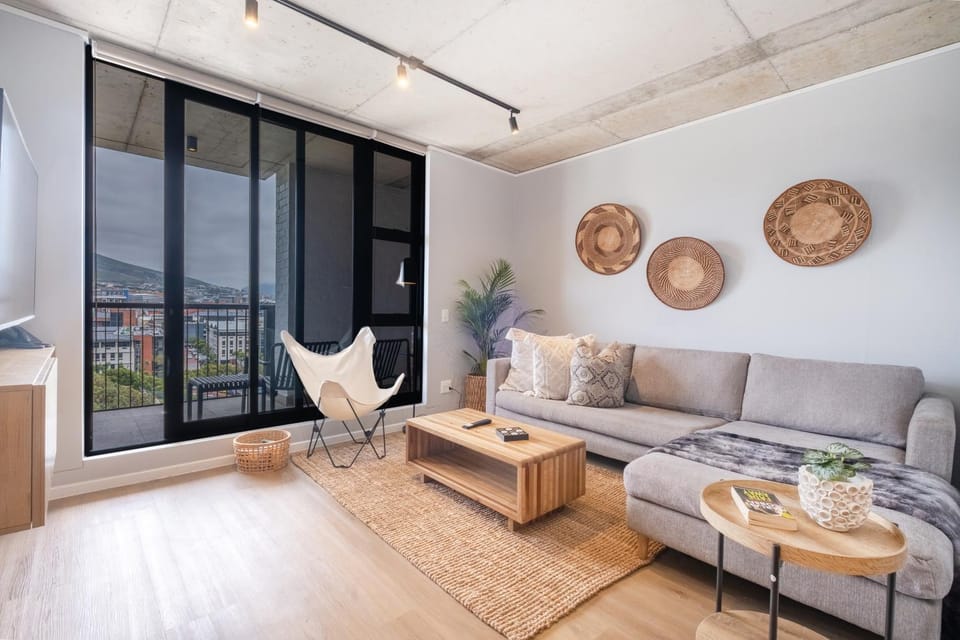 Balcony/Terrace, Living room, Seating area, Mountain view