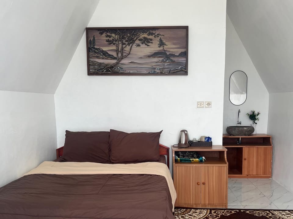 Roman Villa Syariah Bed and Breakfast in West Nusa Tenggara, Indonesia