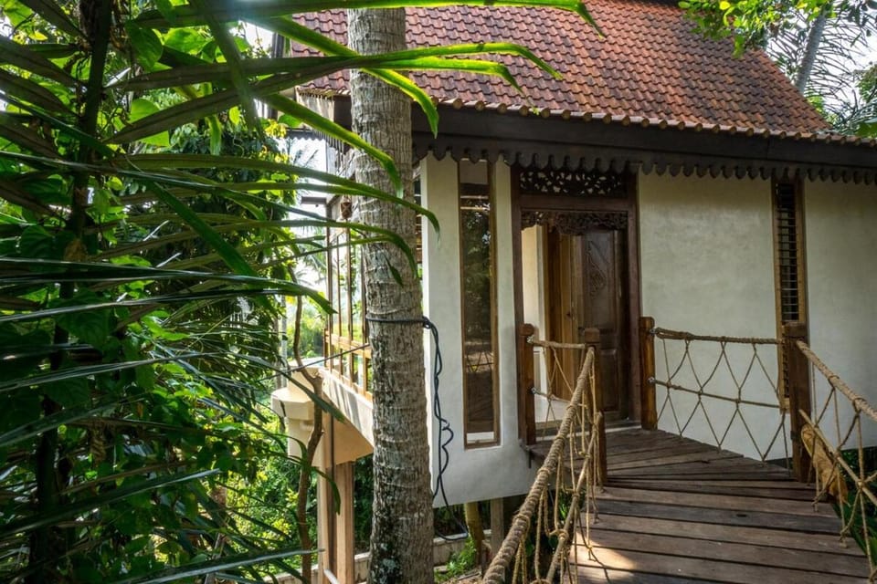 Cahaya Tree-house at Inspirit Ubud Villa in Abiansemal