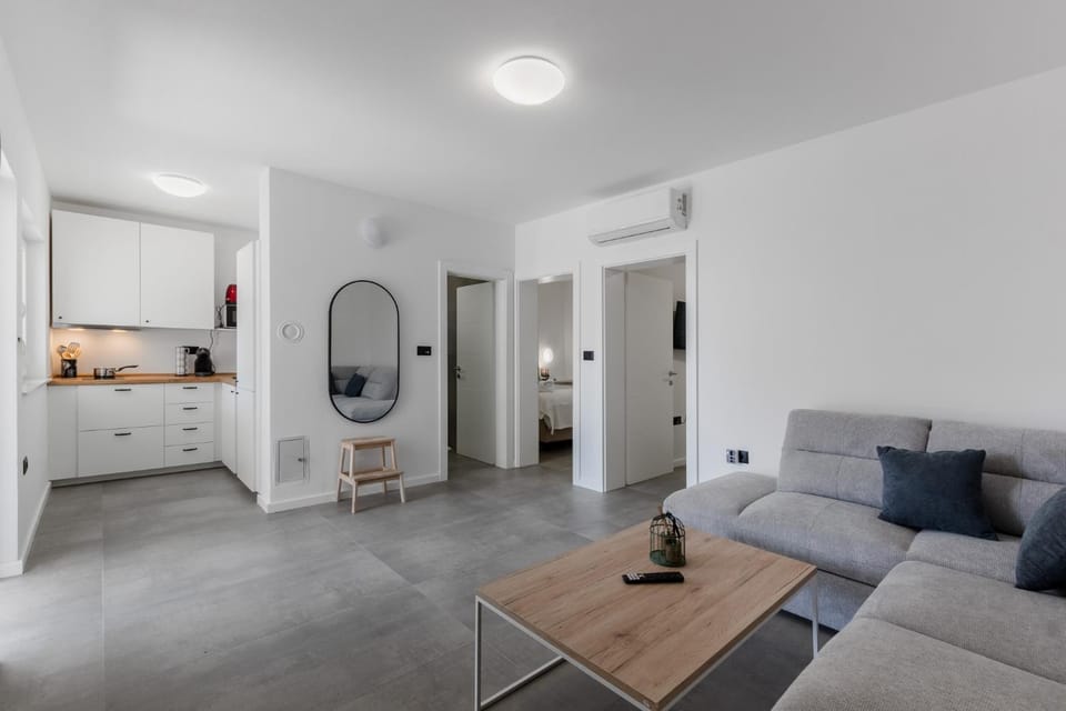 Kitchen or kitchenette, Living room, Photo of the whole room, Seating area, Bedroom