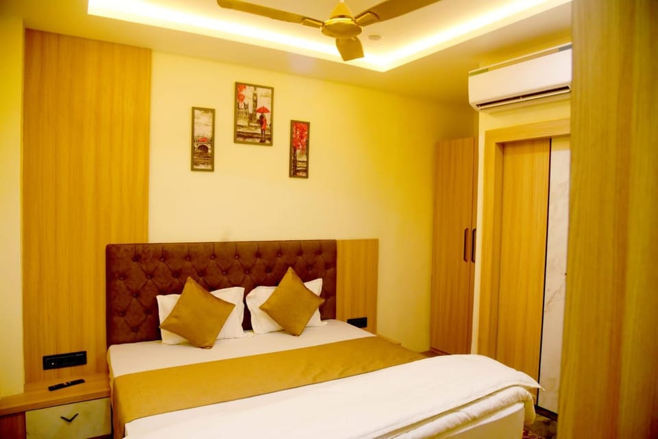 Bedroom, air conditioner