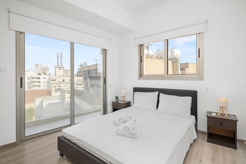 Bed, View (from property/room), Balcony/Terrace, Bedroom, towels