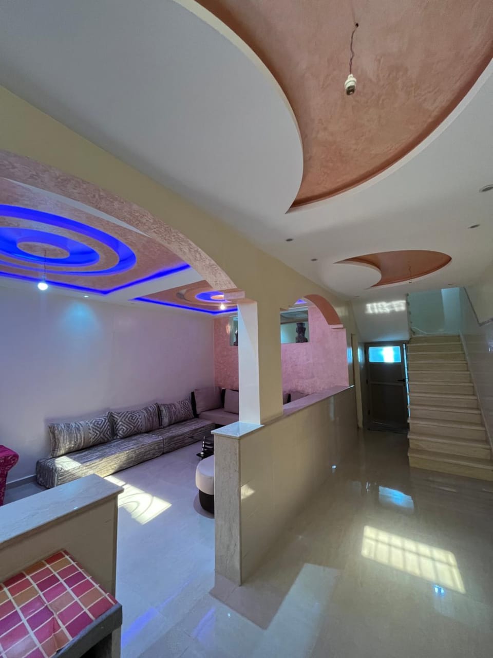 Living room, Seating area