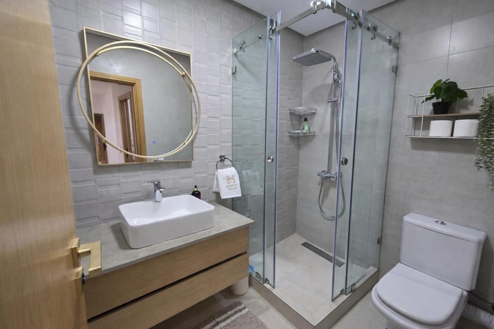 Shower, Toilet, Bathroom