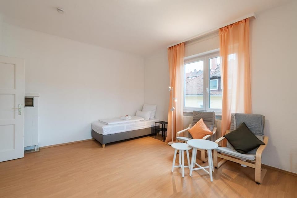 7-Einzelbetten-3-Zimmer-Zentrum-Pforzheim Apartment in Pforzheim