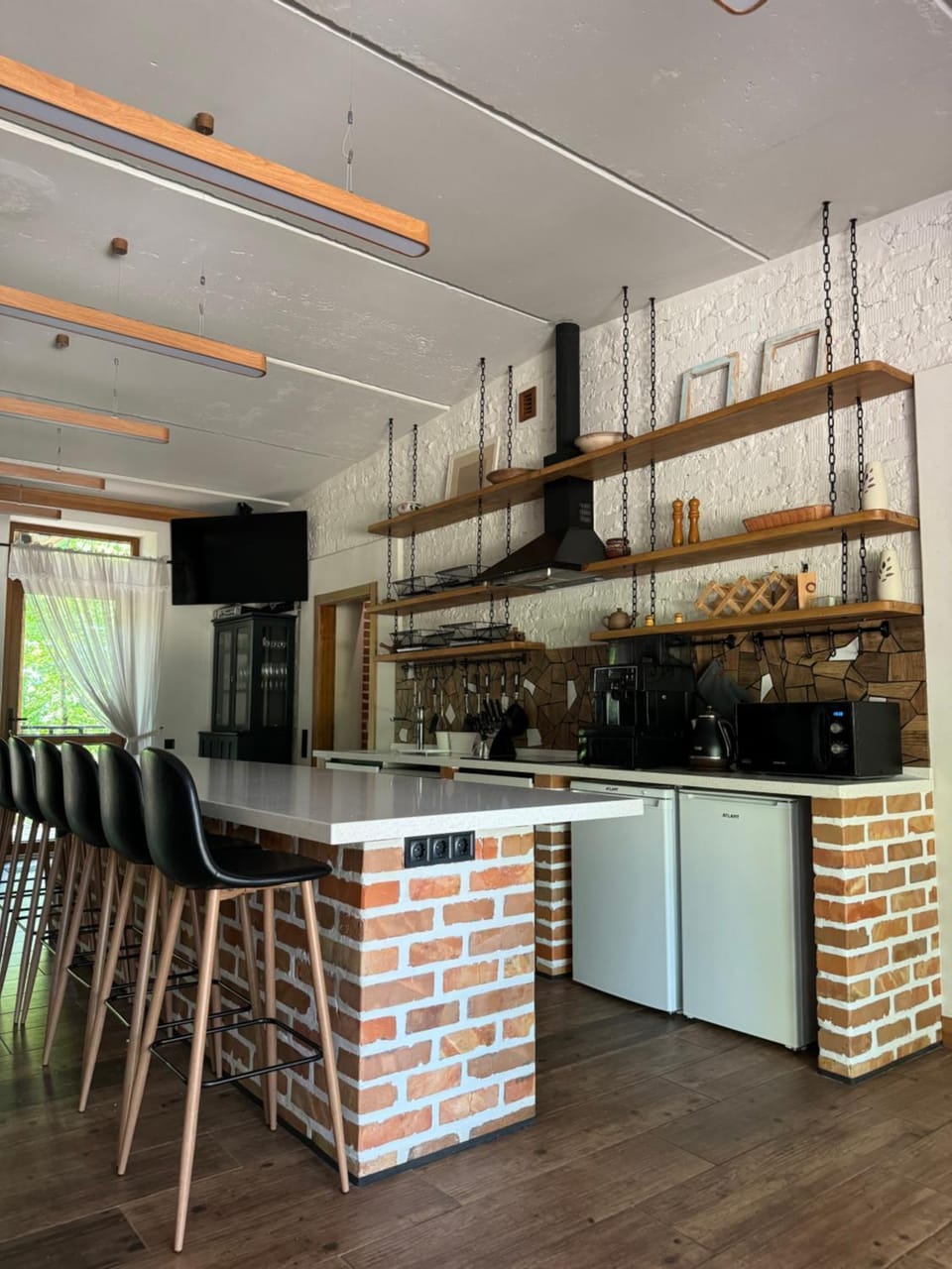 Communal lounge/ TV room, Kitchen or kitchenette