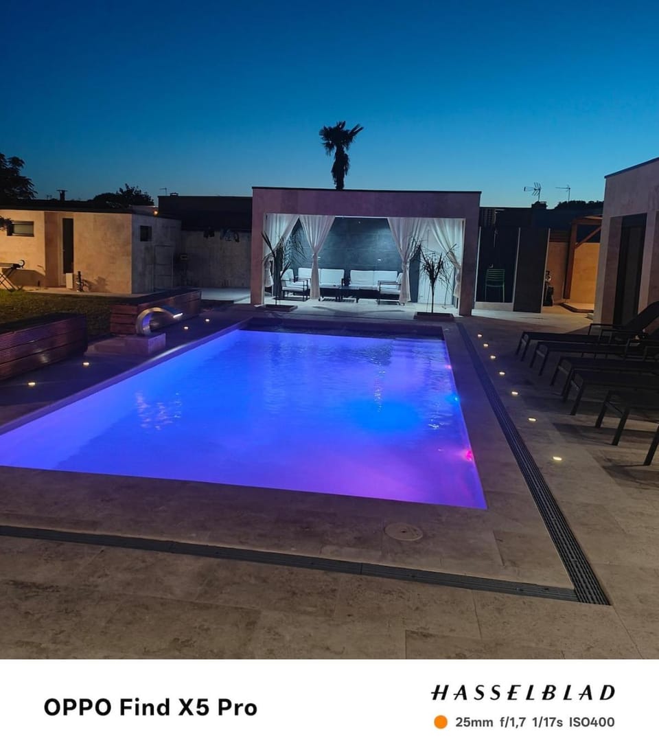 Villa - piscine sans vis à vis Villa in Auvergne-Rhône-Alpes