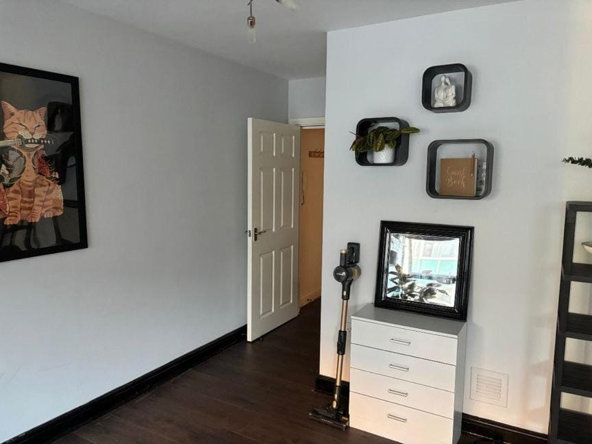 1-bed apartment nestled in the heart of Swansea Apartment in Swansea