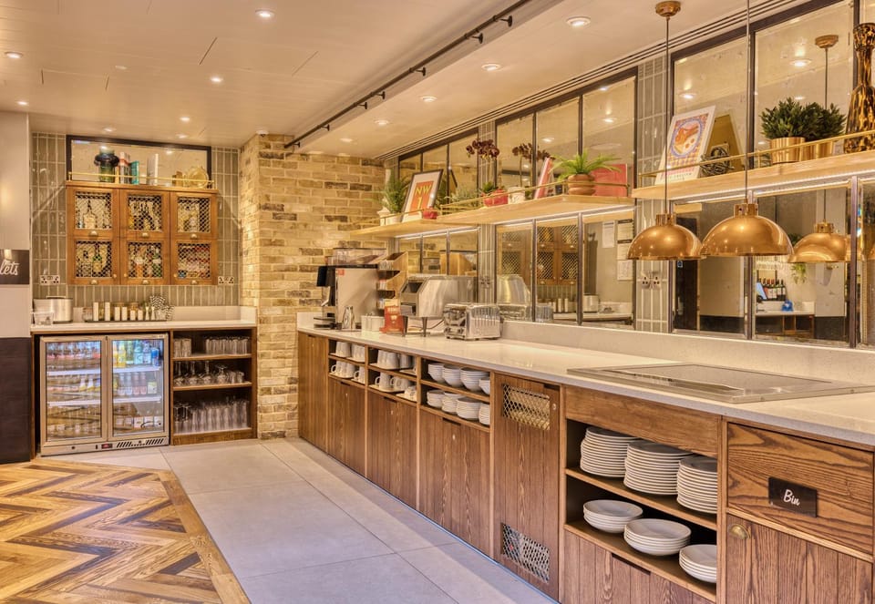 Restaurant/places to eat
