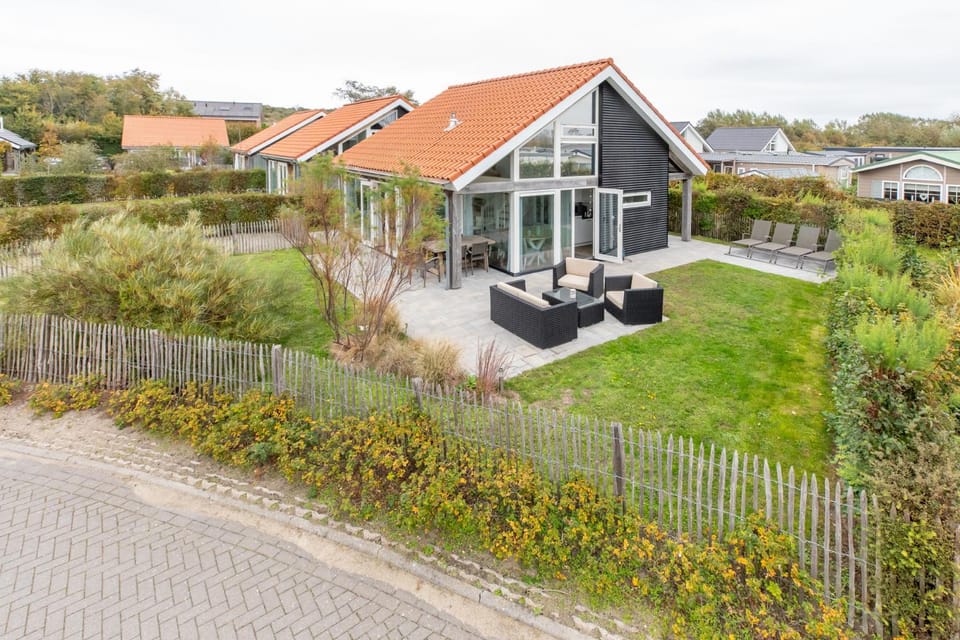 Zonnedorp 18 Duinhuis Renesse | Relaxte strandvakantie voor het hele gezin House in Noordwelle
