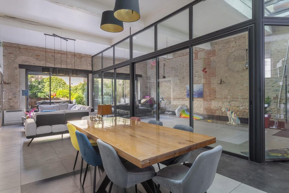 Property building, Living room