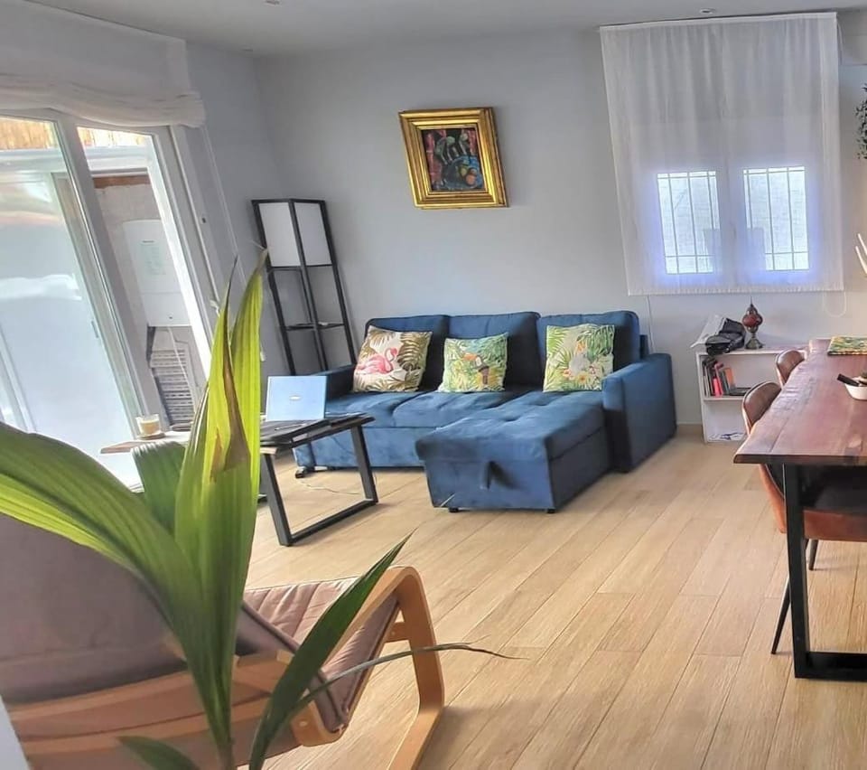 Private pool and patio, a true Oasis in Madrid Apartment in Madrid