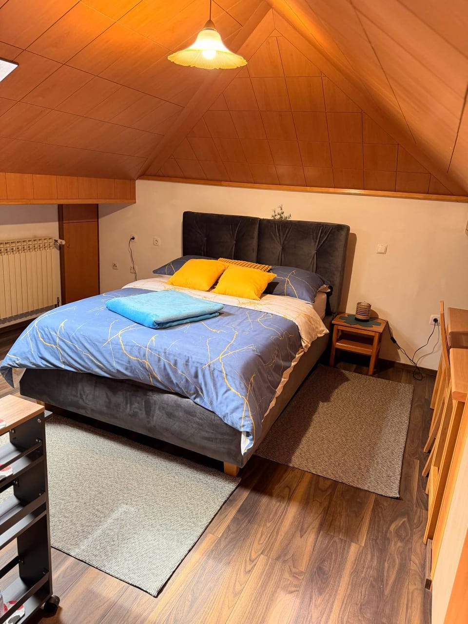 Bed, Bedroom