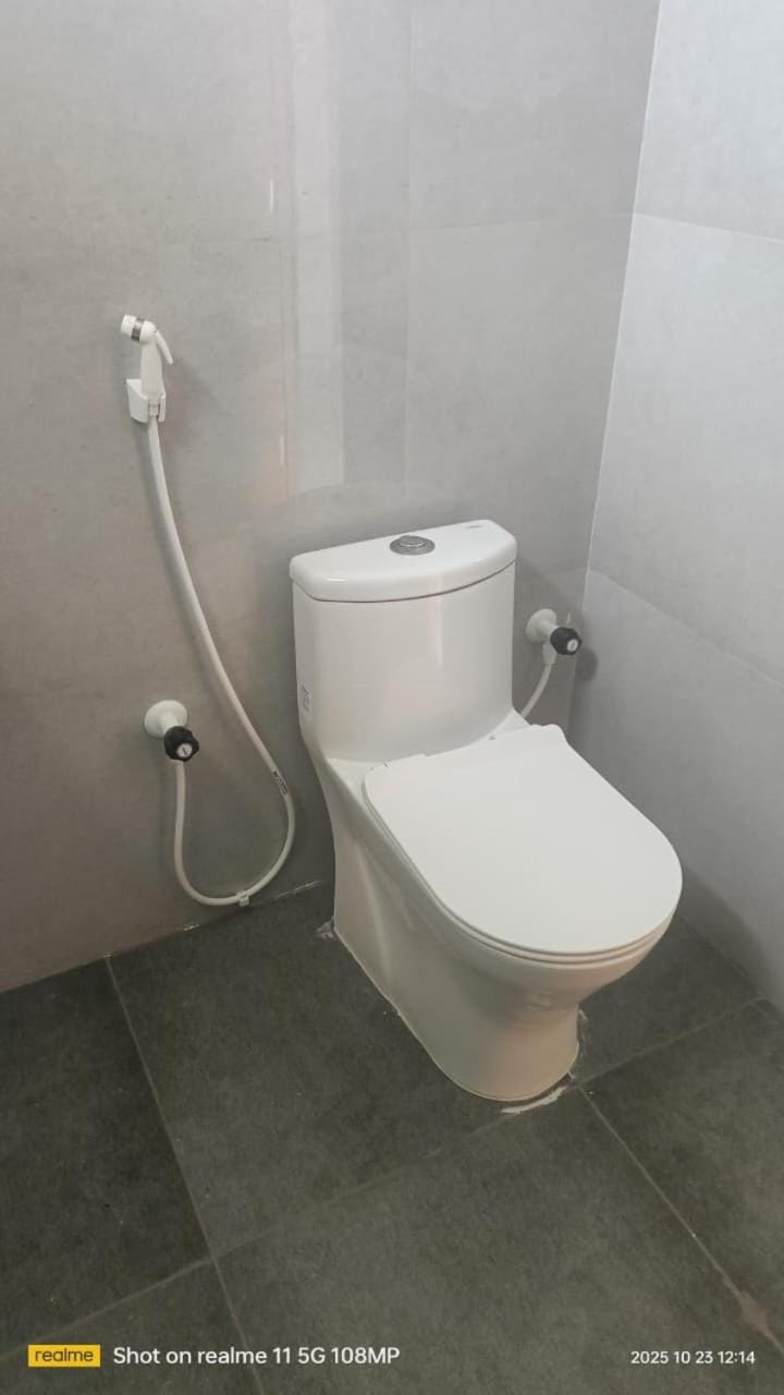 Toilet, Bathroom