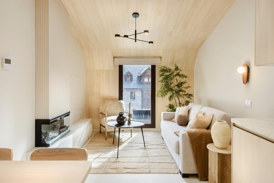 Communal lounge/ TV room, Living room