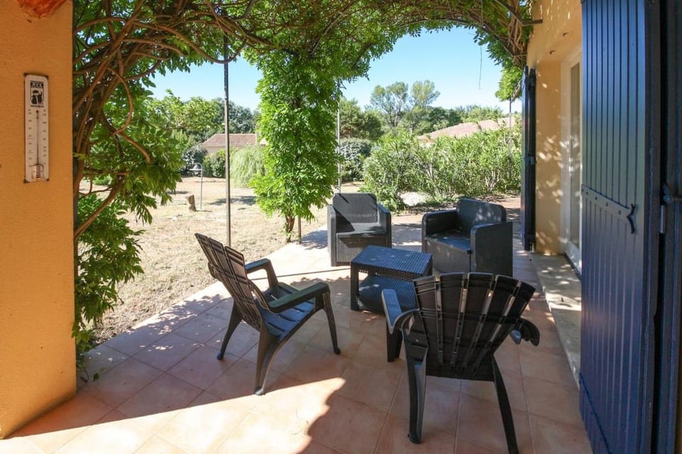 Maison de Charme en Provence - Vue sur le Mont Ventoux Villa in Provence-Alpes-Côte d'Azur