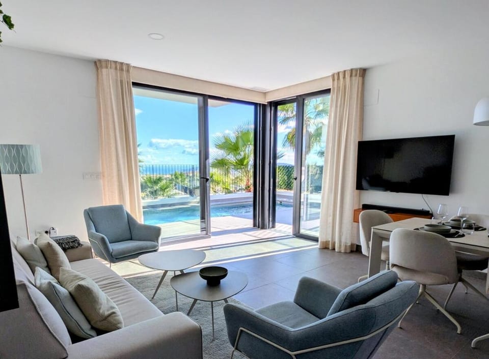 Villa con encanto, piscina y vistas espectaculares Apartment in Marina Baixa