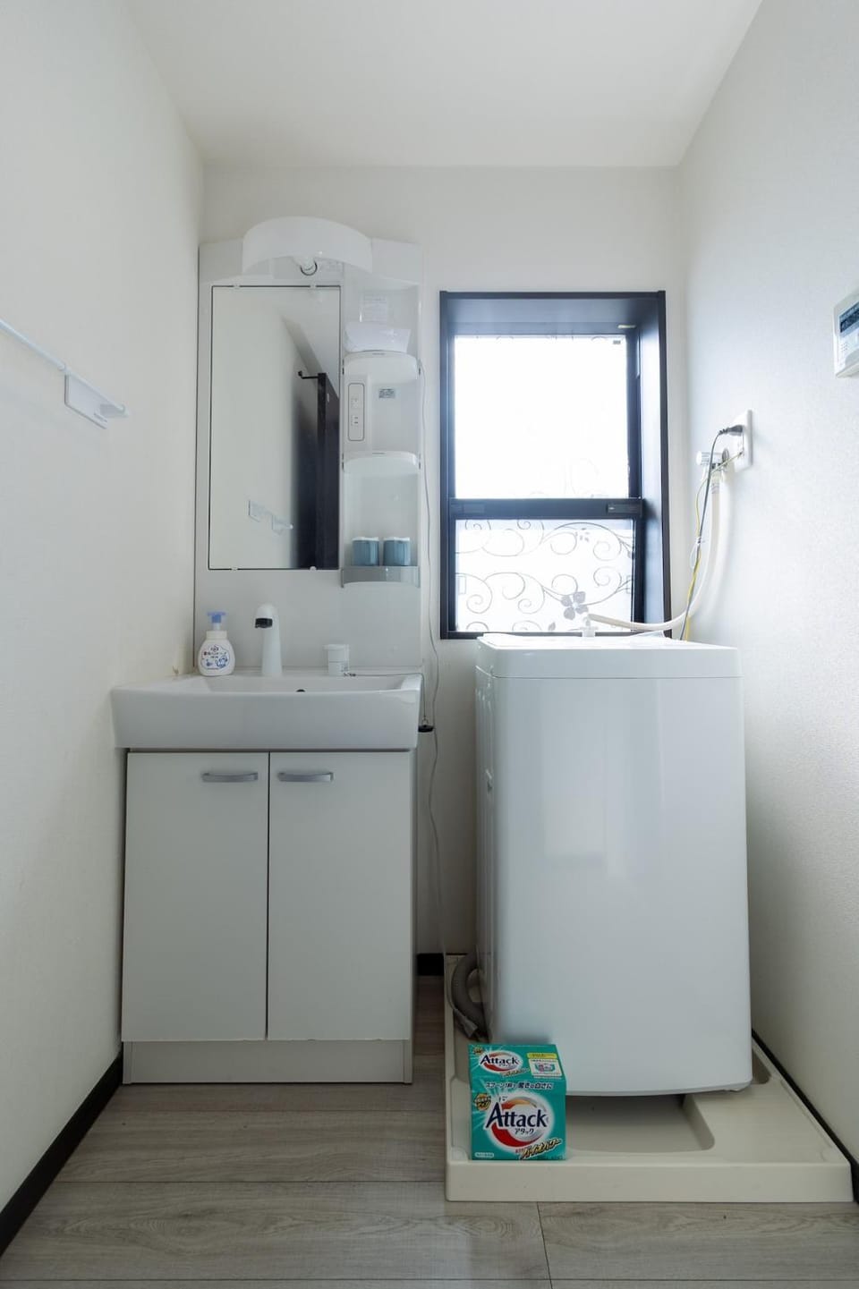 Tokyo Skytree 201 Elegance Blue Twin Room with Bath and WC Apartment in Japan