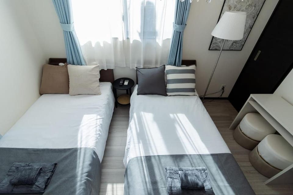 Tokyo Skytree 301 Elegance Blue Twin Room bath WC Apartment in Japan