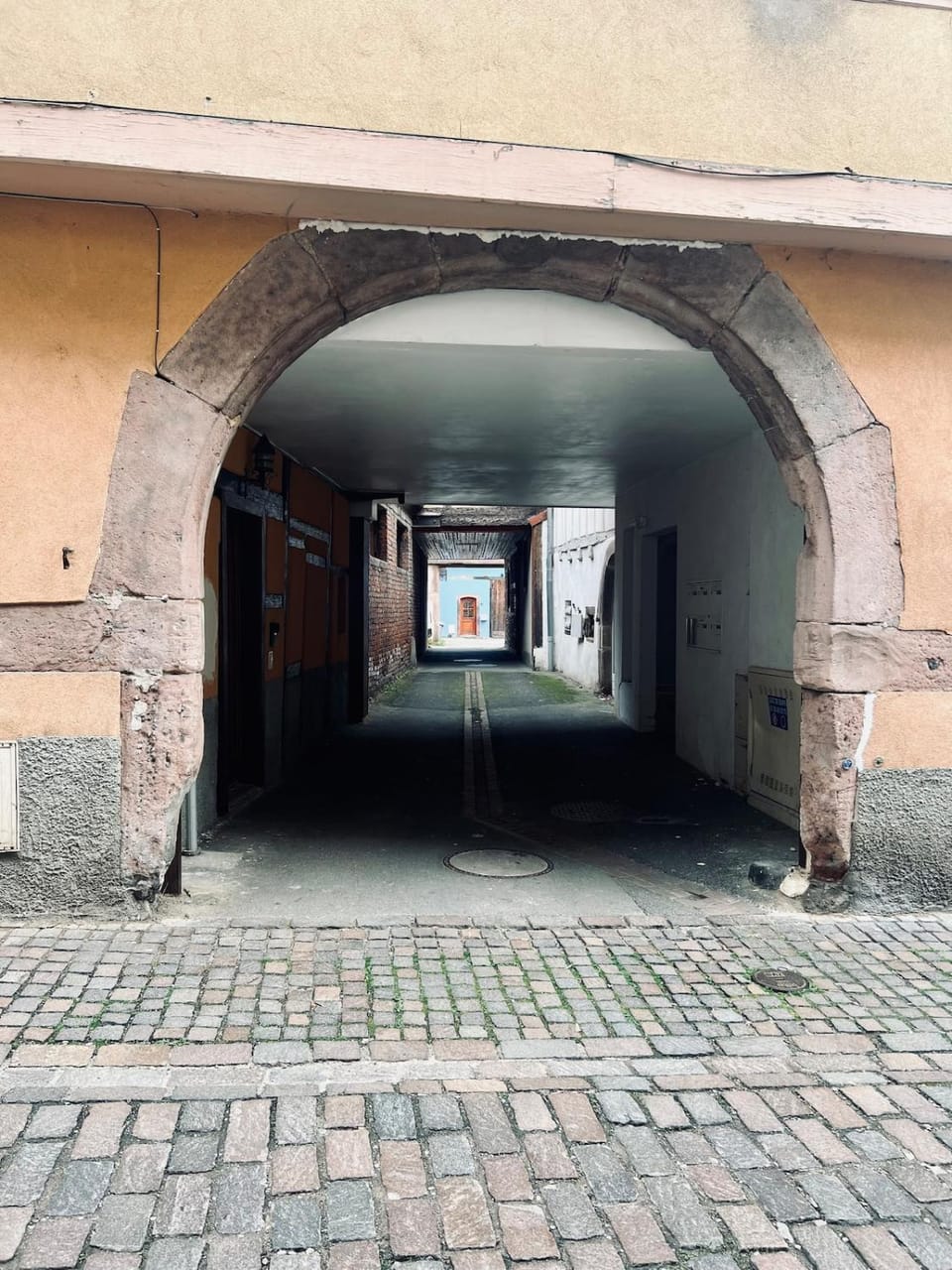 Facade/entrance