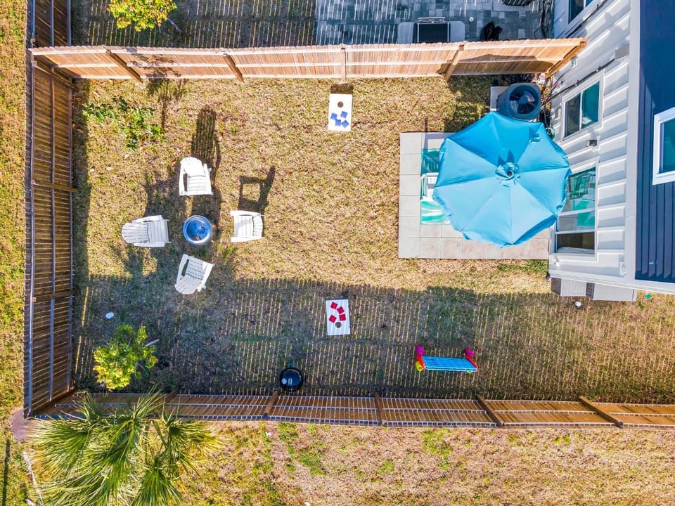Beach Home Sauna & Cold Plunge E-Bikes House in Jacksonville Beach