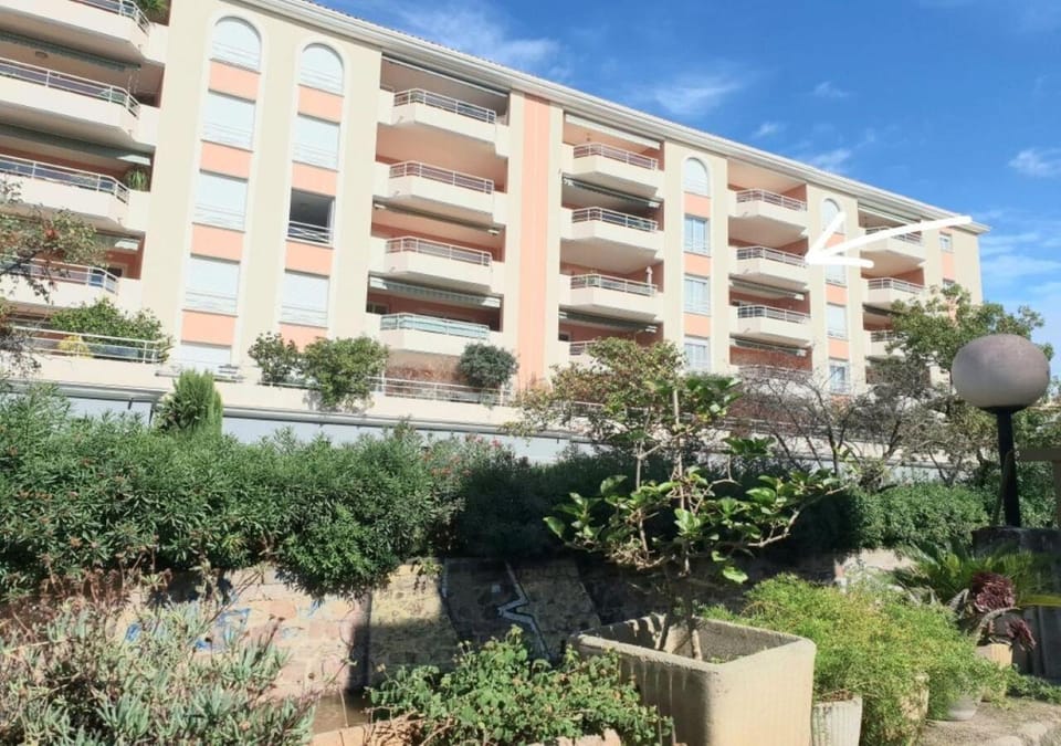 Inner courtyard view