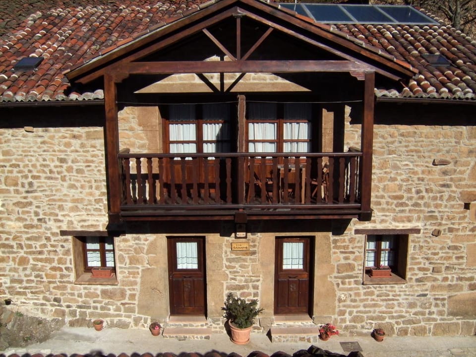 Los Cascayos Country House in Asturias