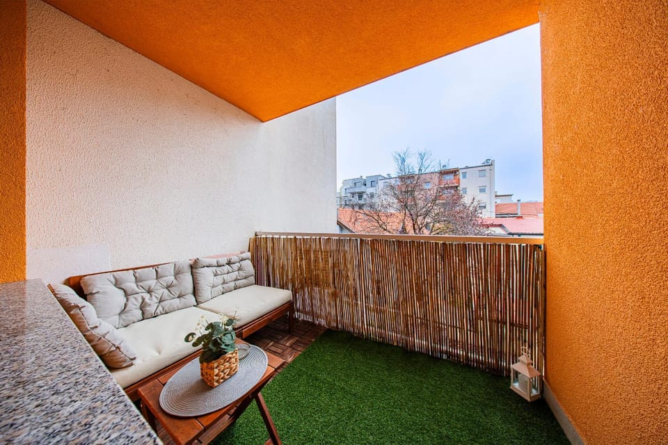 Patio, Day, View (from property/room), Balcony/Terrace, Balcony/Terrace, Seating area, Location, internet
