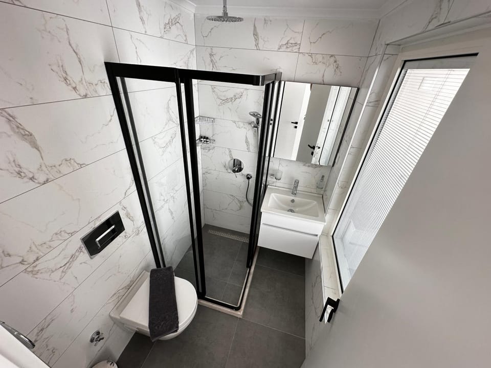 Shower, Toilet, Bathroom