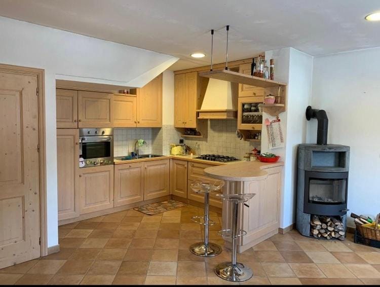 Coffee/tea facilities, Kitchen or kitchenette, oven, toaster
