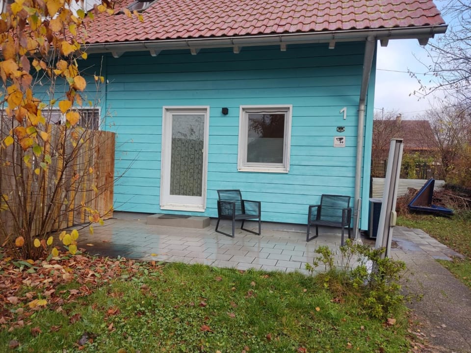 Property building, Day, Garden, Garden view