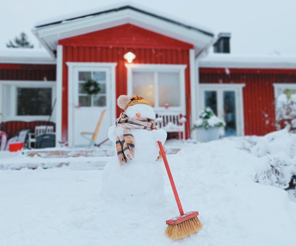 Red wooden house in Rovaniemi House in Rovaniemi