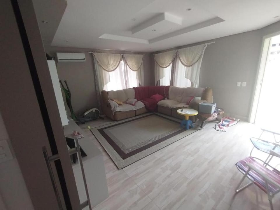 Quarto em residência compartilhada Vacation rental in Florianopolis