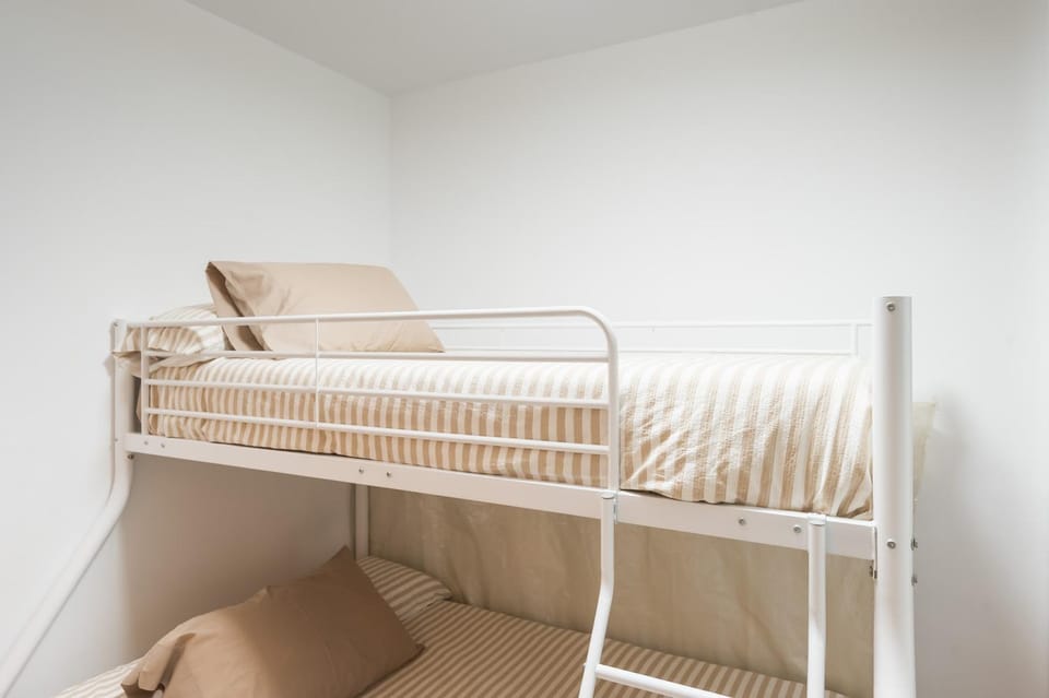 Bed, Photo of the whole room, Bedroom, bunk bed