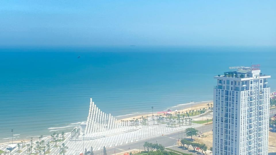 Nearby landmark, Day, Natural landscape, Bird's eye view, Beach, City view, Mountain view, Sea view