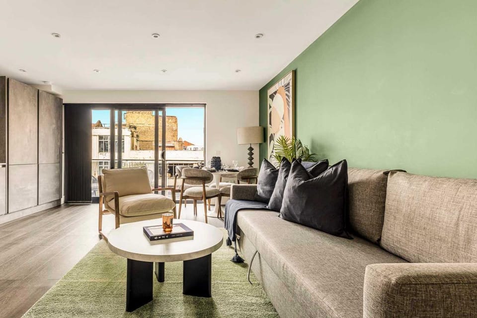 Modern 1 Bedroom Apartment Apartment in London